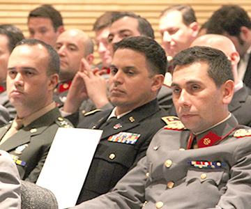CEIUC dictará programas de perfeccionamiento para la Academia de Guerra