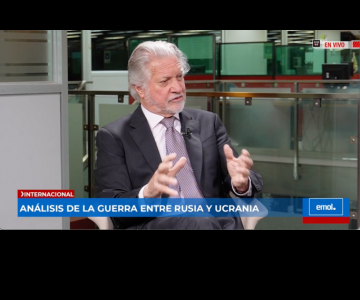 Consejero Pablo Cabrera analiza los 1000 días de la guerra en Ucrania en Emol TV